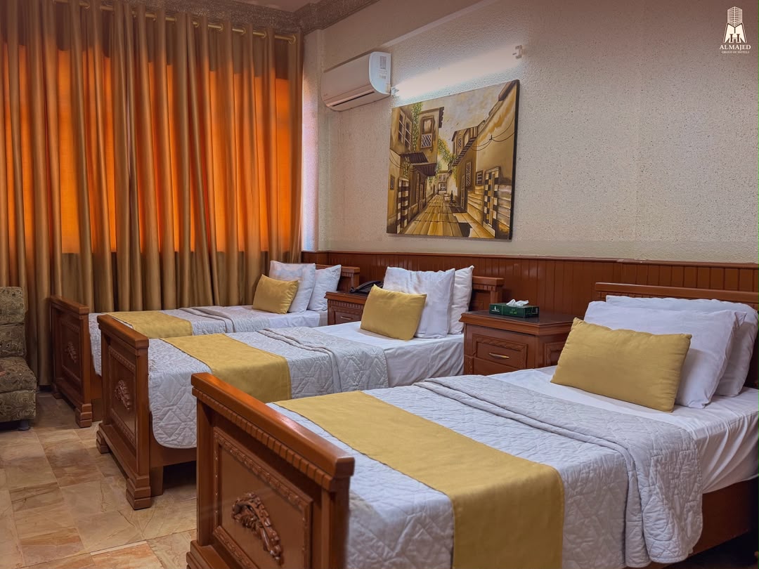TRIPLE ROOM 1