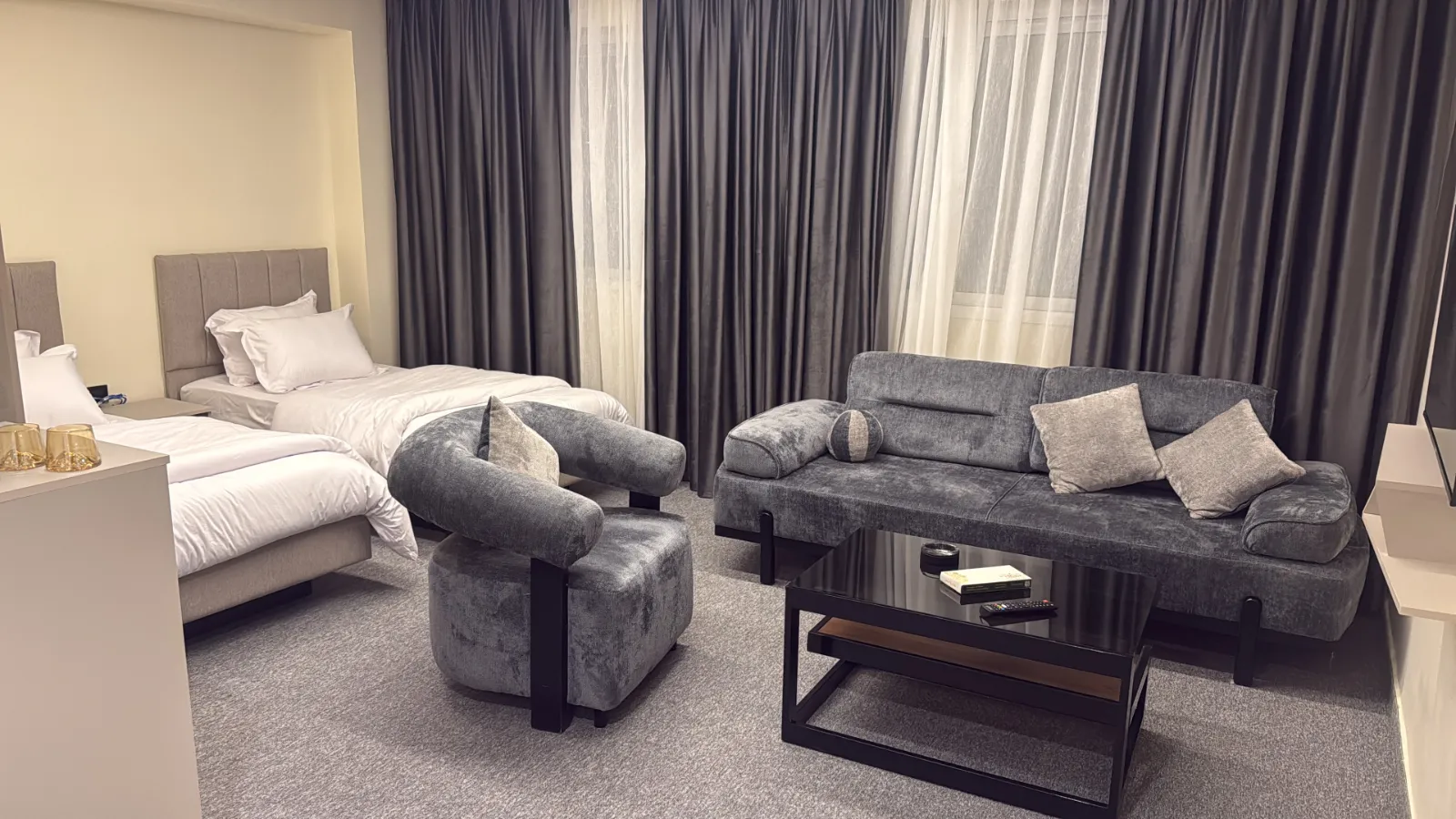 VIP Suite 1