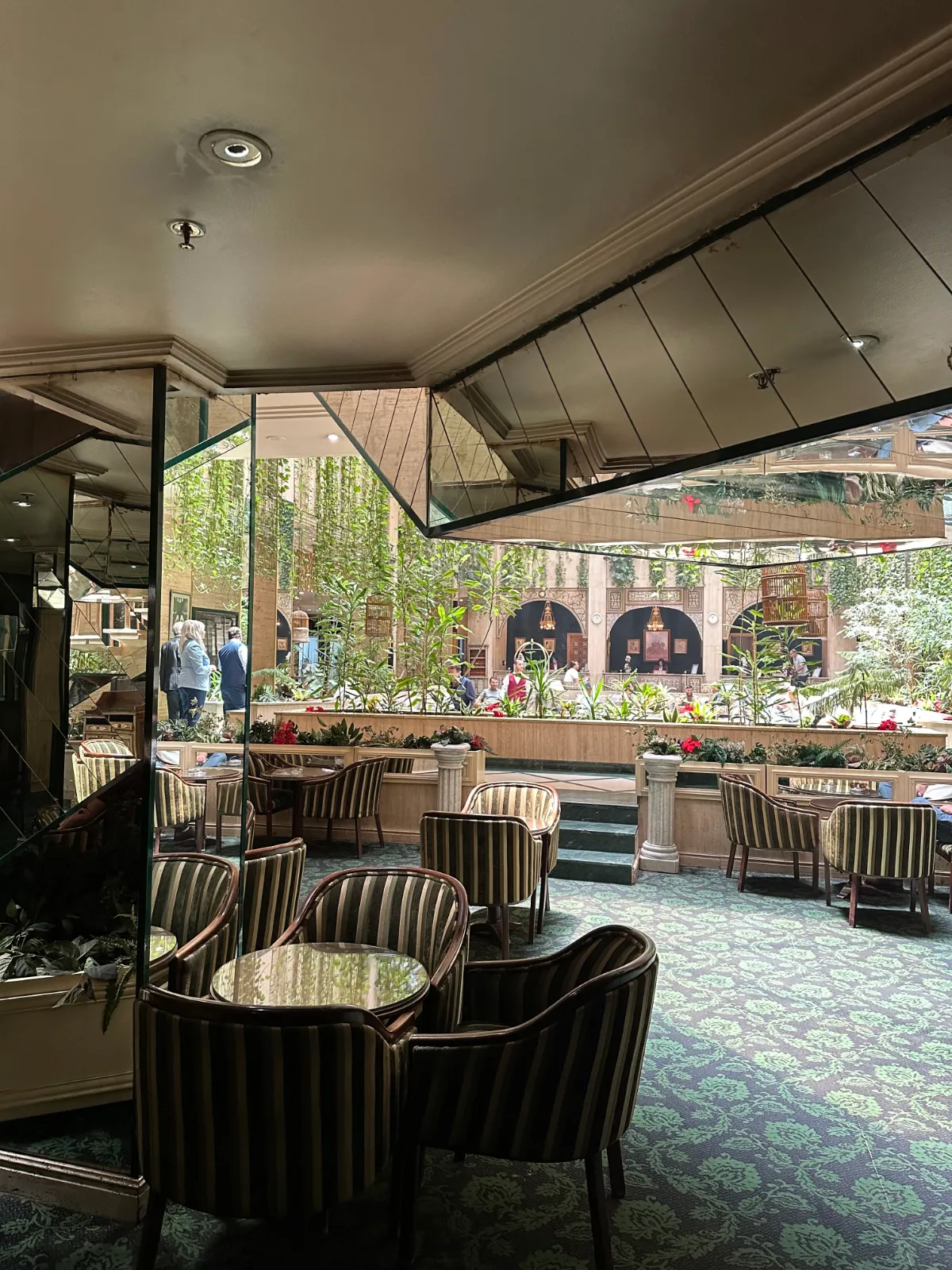 Cham Palace Hotel — 7