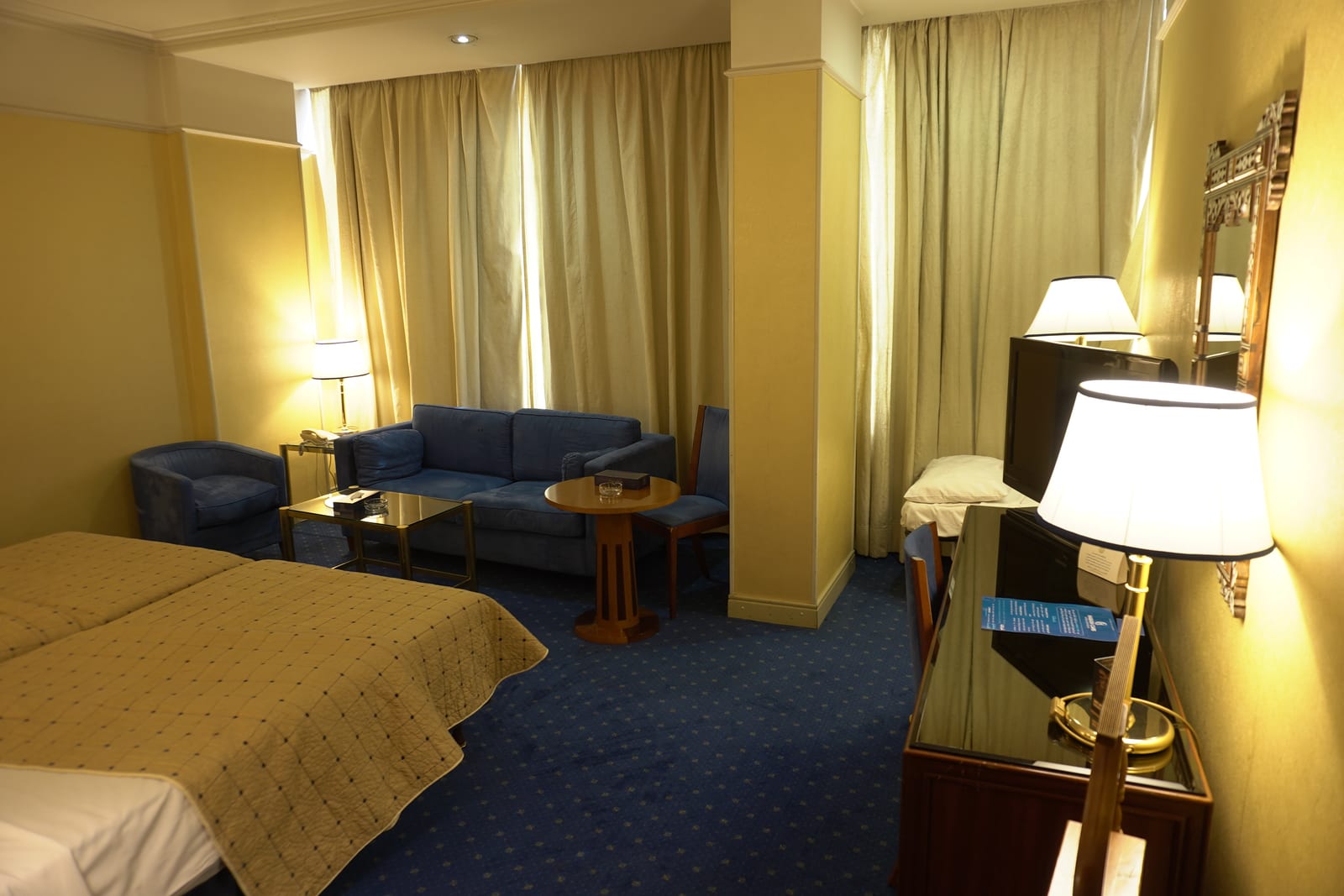 Business Suite 1