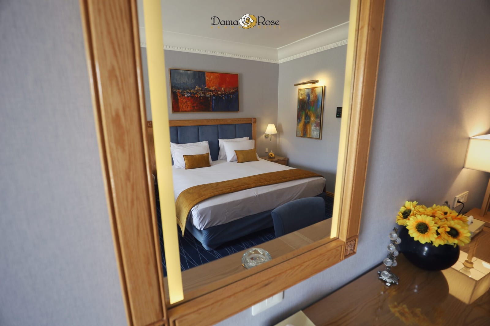 Executive Suite (1st & 7th Floors) 3