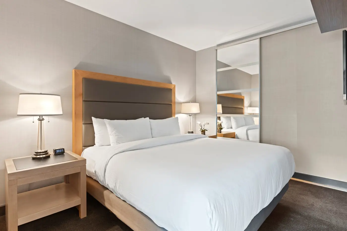 Deluxe Room 1