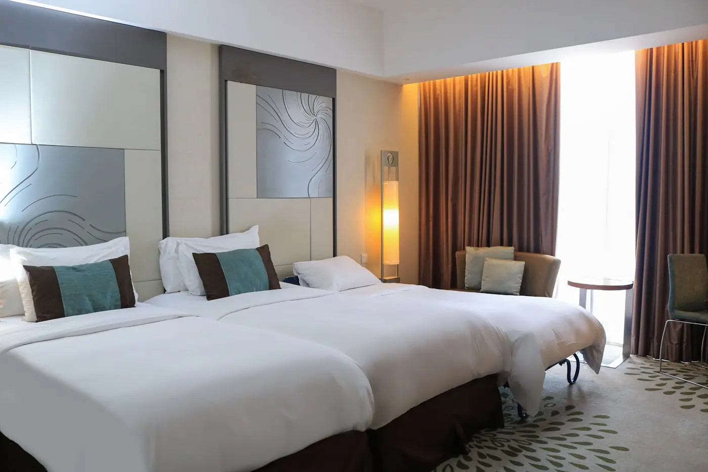 Suite 1