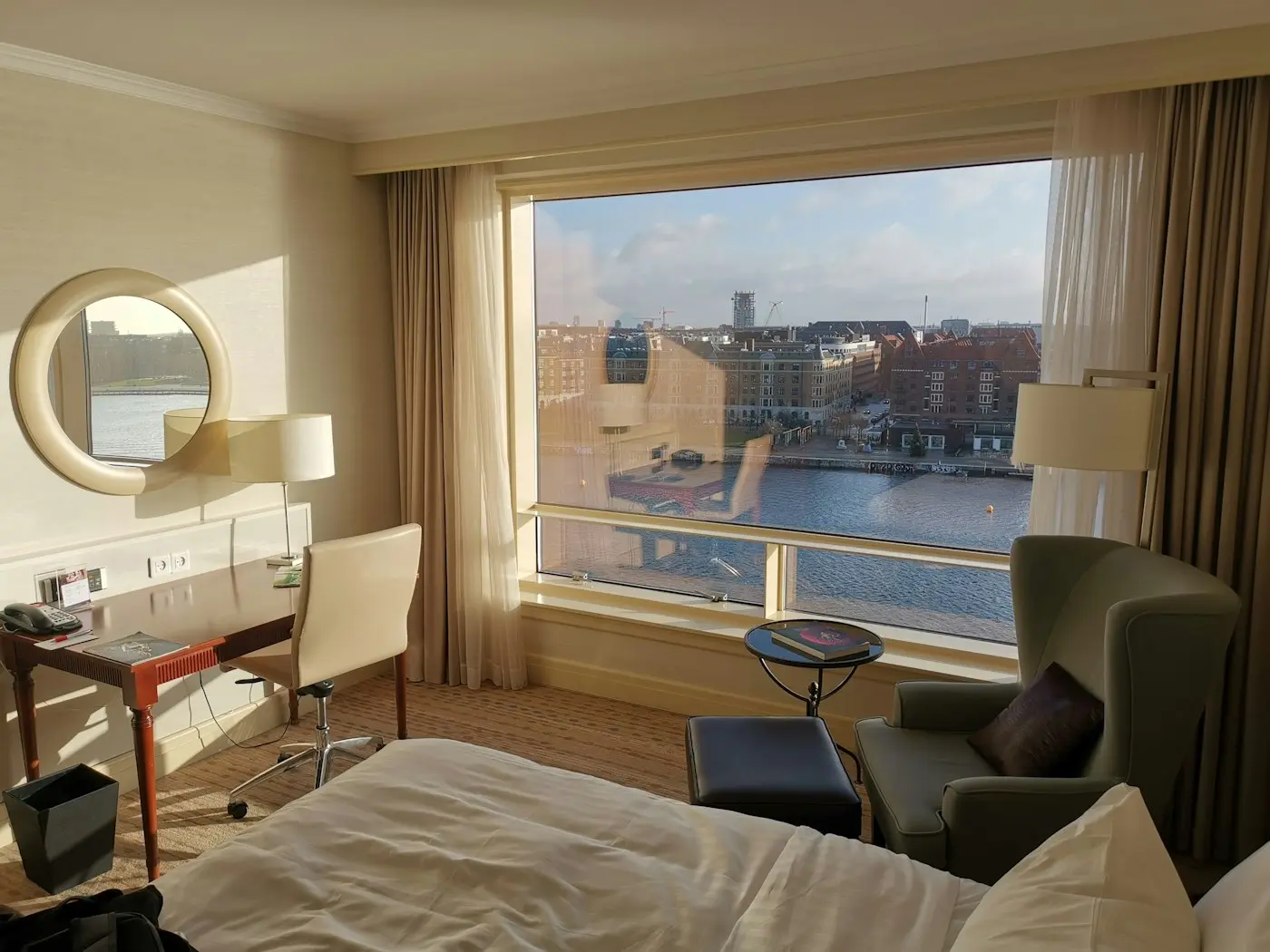 Suite 1
