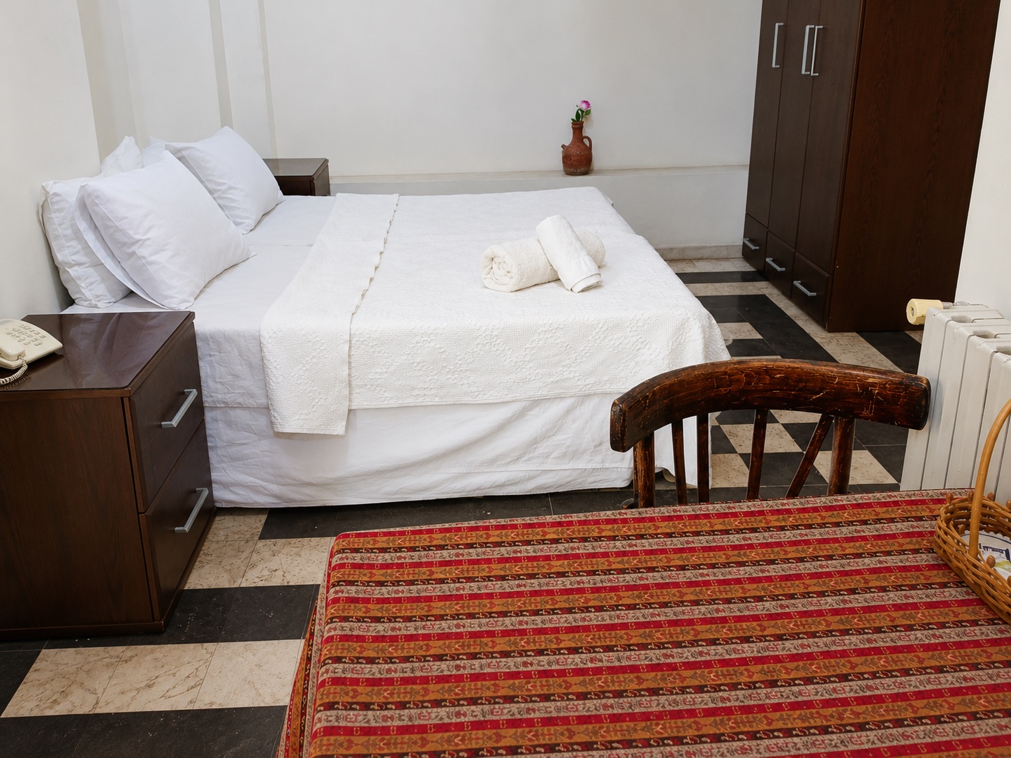 Ein Al Sharq Hotel — 8