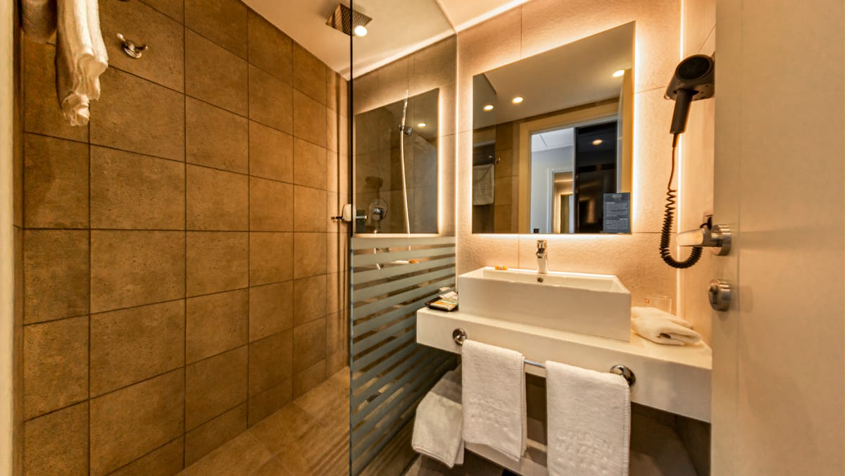 Deluxe Room 2