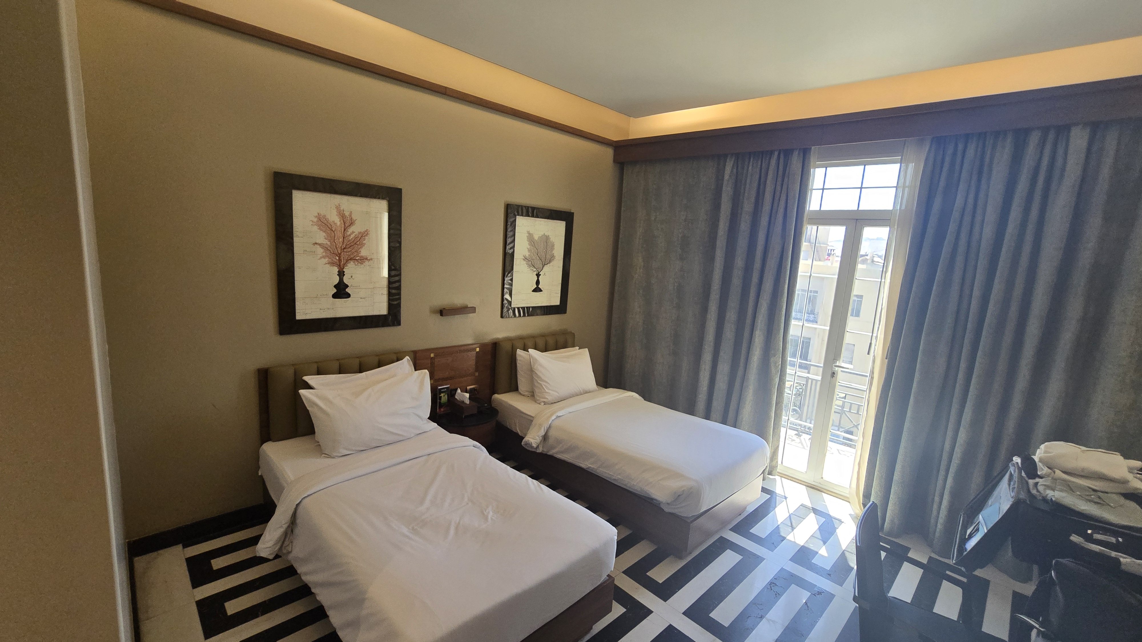 Deluxe Twin Room 3