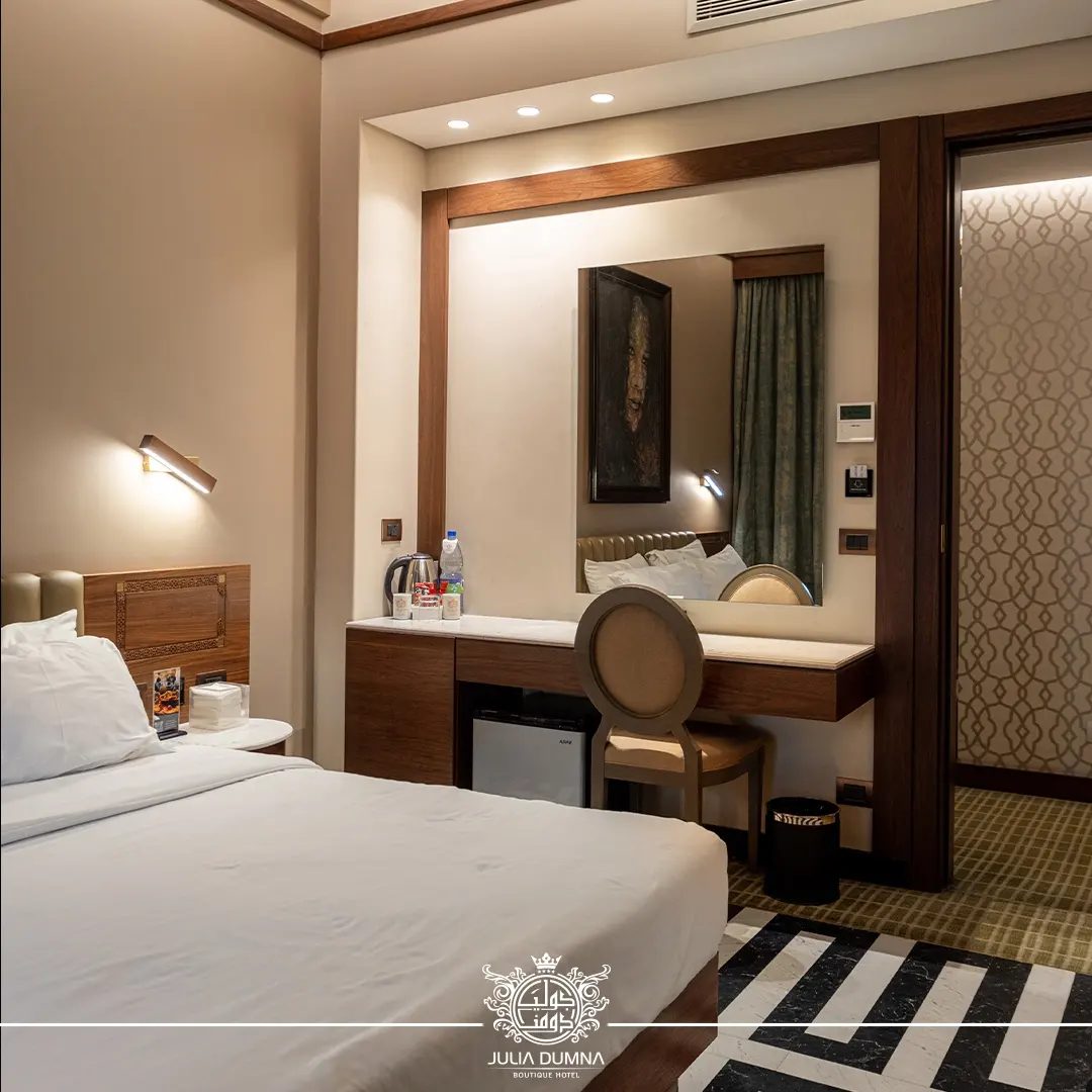 Premium King Room 2