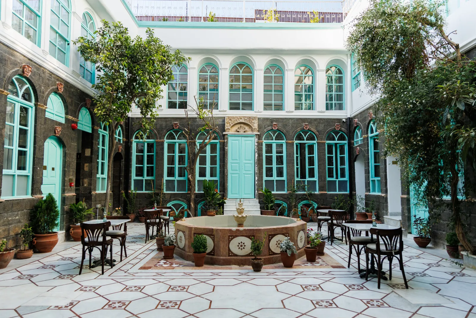 Old Vine Hotel — 2