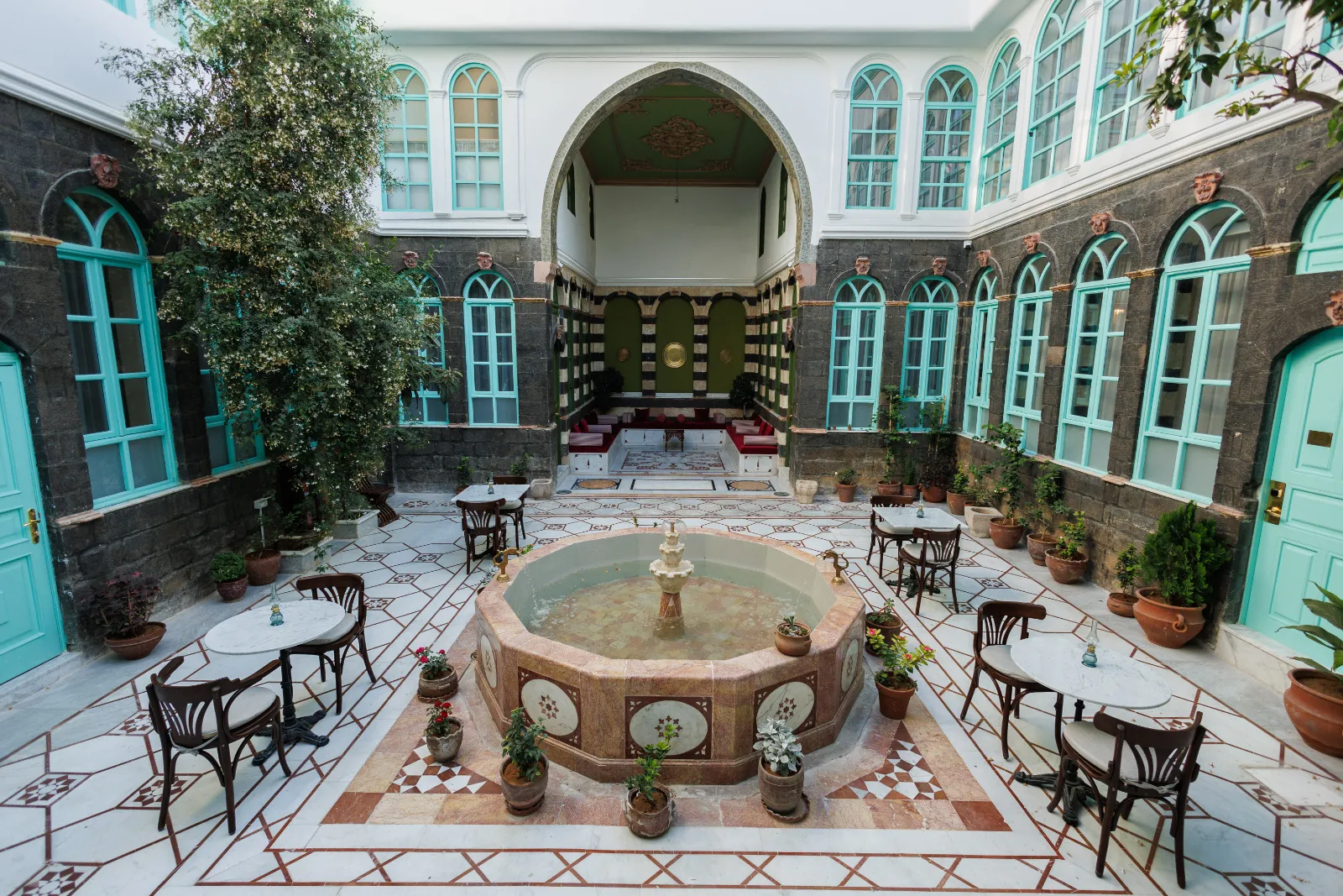 Old Vine Hotel — 1