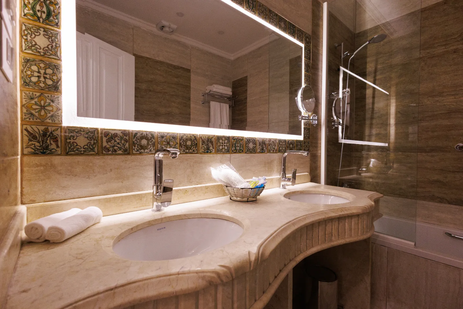 Double Room 5