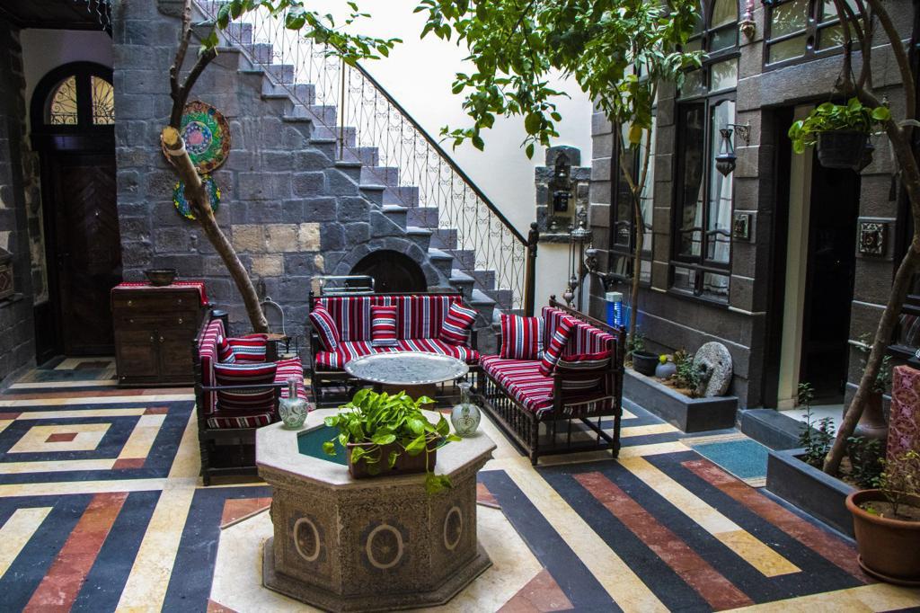 Antique Khan Hotel 1