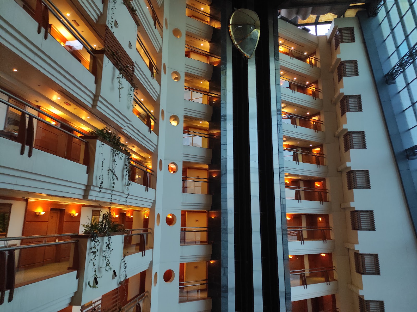 Queen Centre 3