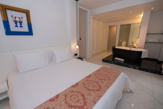 Royal Semiramis Hotel — 12