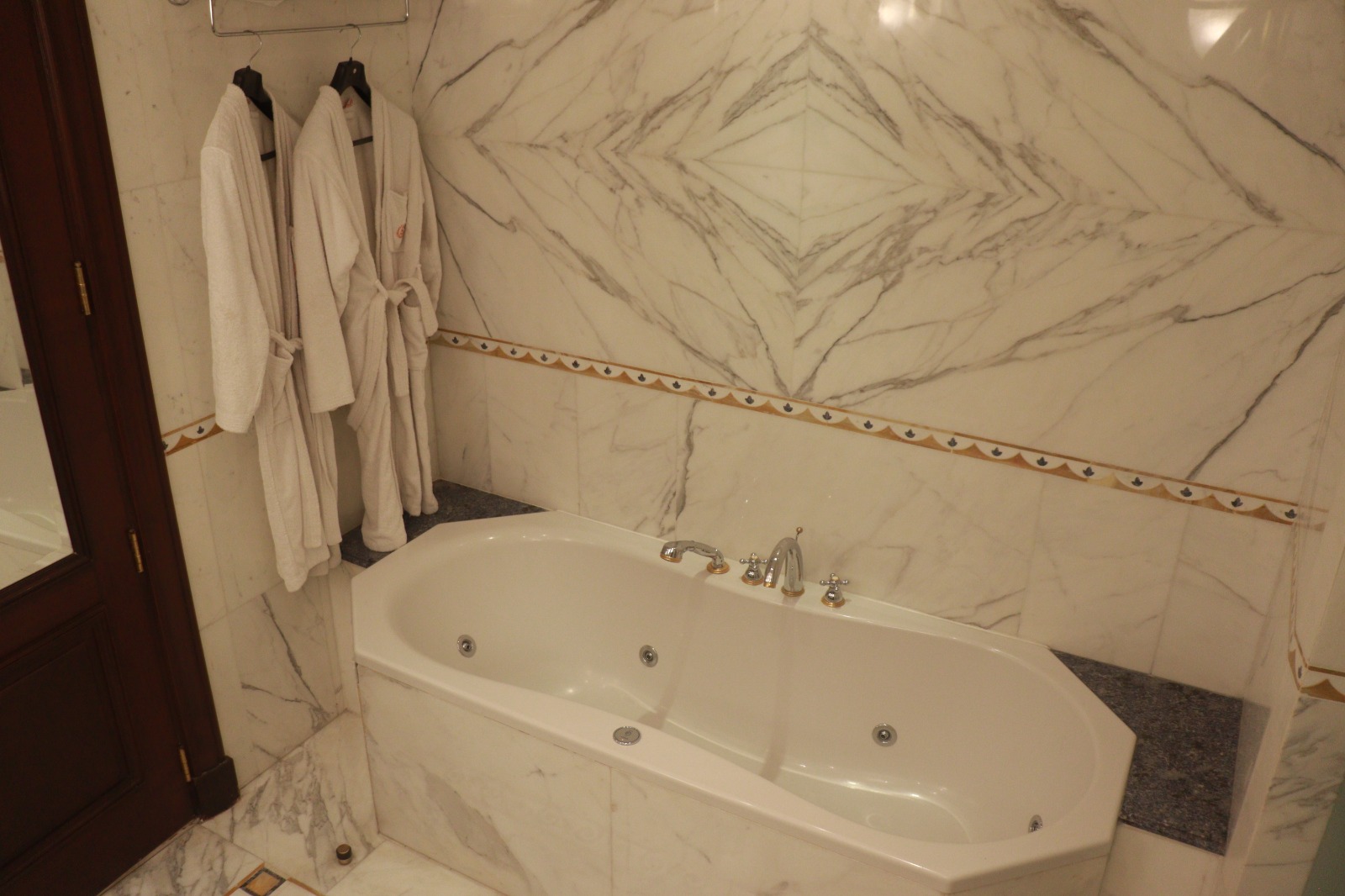 Presidential Suite 4