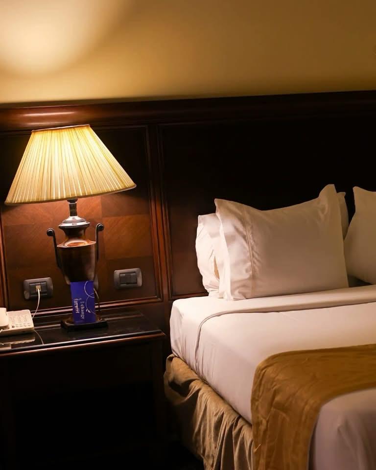 Executive Corner Suite 1